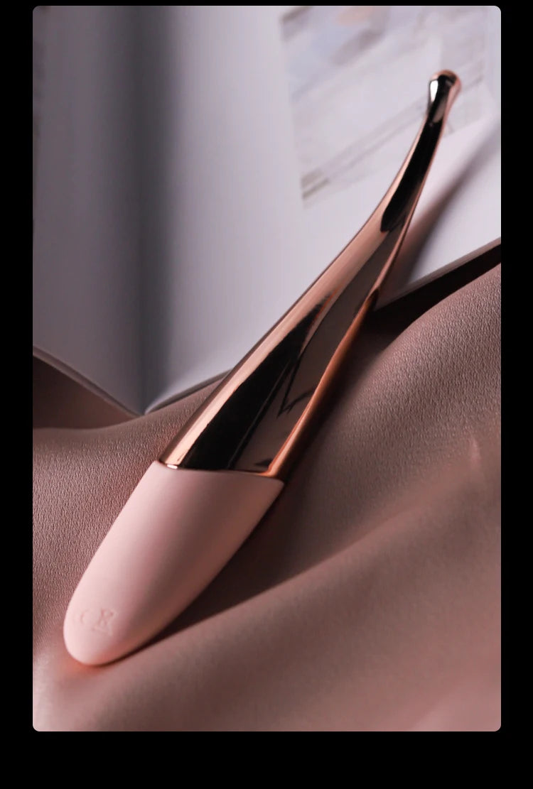 "Vibromasseur point G utilisé pour la stimulation magnétique du clitoris féminin, avec vibrations multifréquences ultrasoniques et rechargeables."